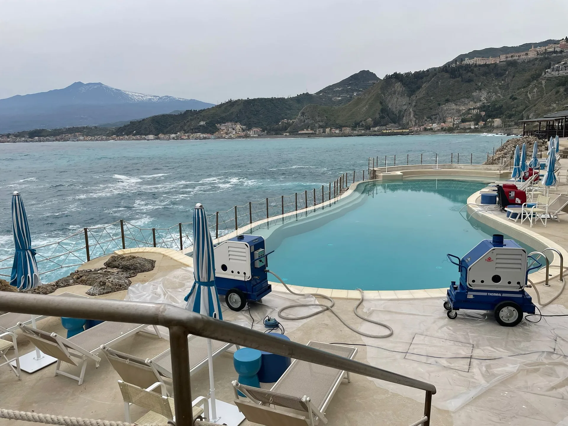 Riscaldamento piscina — realizzazione R&F Air Rent