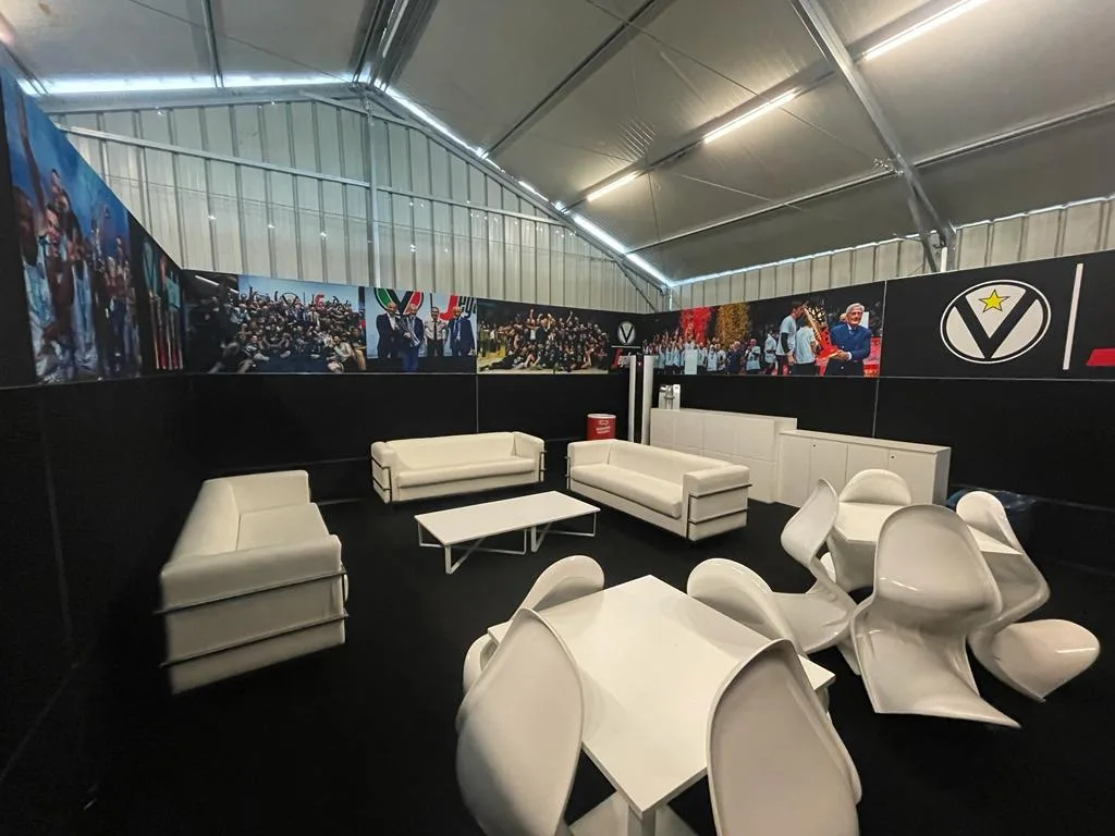 Studio e area media — realizzazione R&F Air Rent