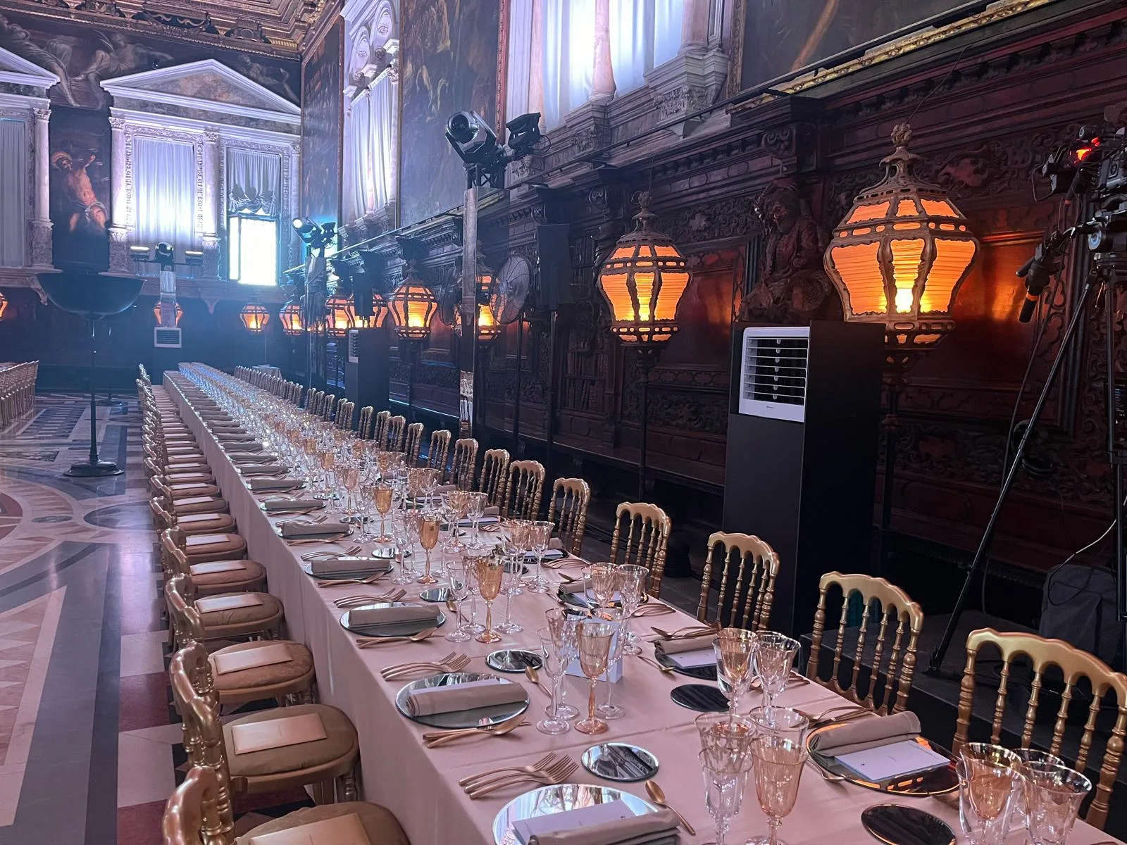 Cena di gala — realizzazione R&F Air Rent