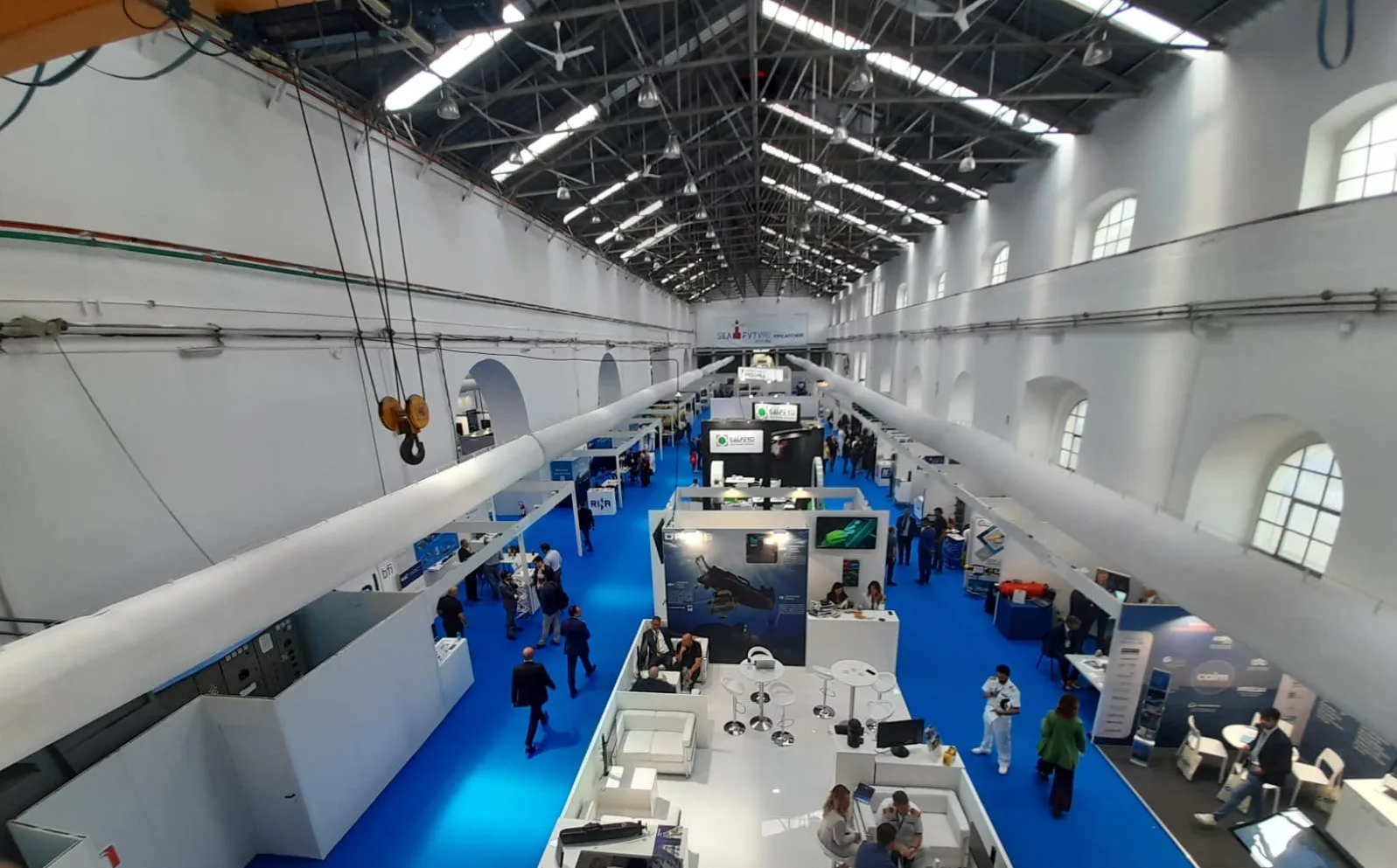 Area tecnica di produzione — realizzazione R&F Air Rent